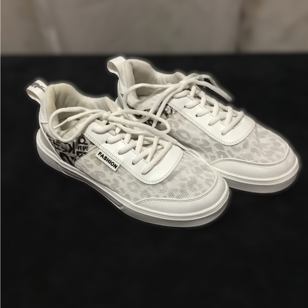 Women’s White Sneakers